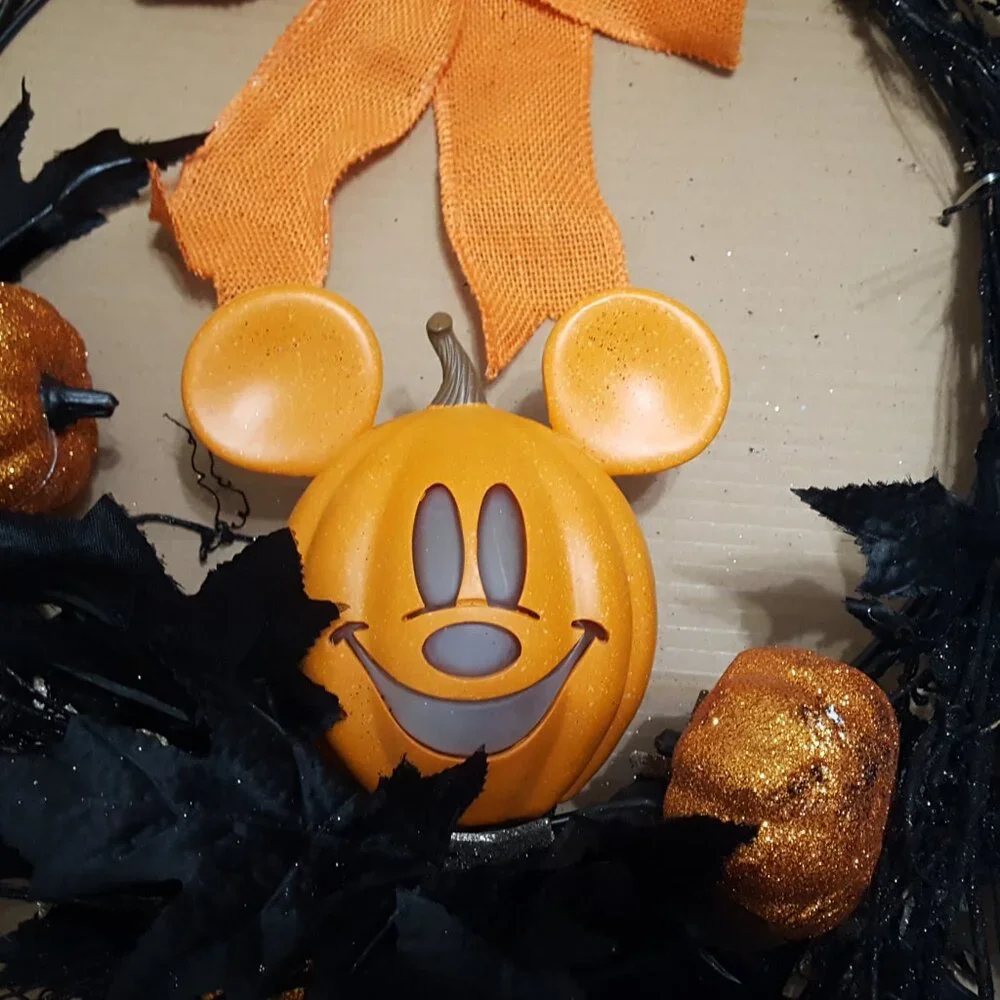 NEW Pottery Barn Disney Mickey Mouse in/outdoor Lit Halloween Pumpkin Wreath